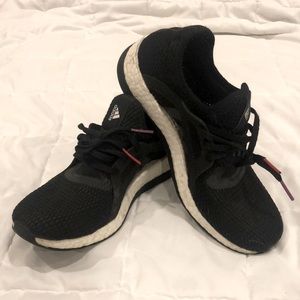 Adidas Boosts Womens Size 7 Black